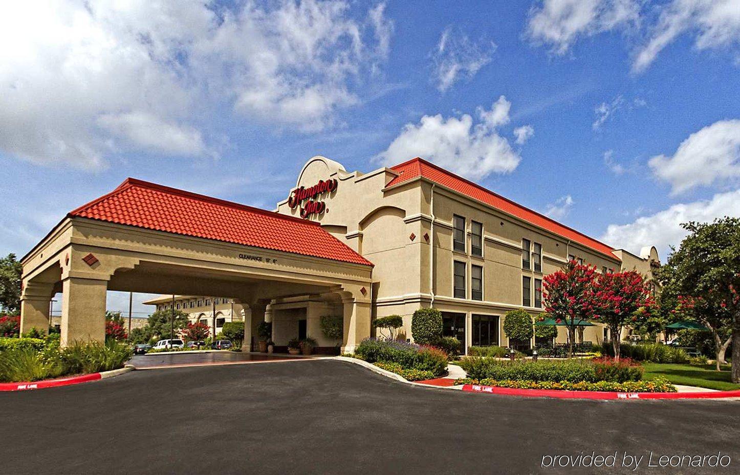 Hampton Inn San Antonio Stone Oak Exterior photo